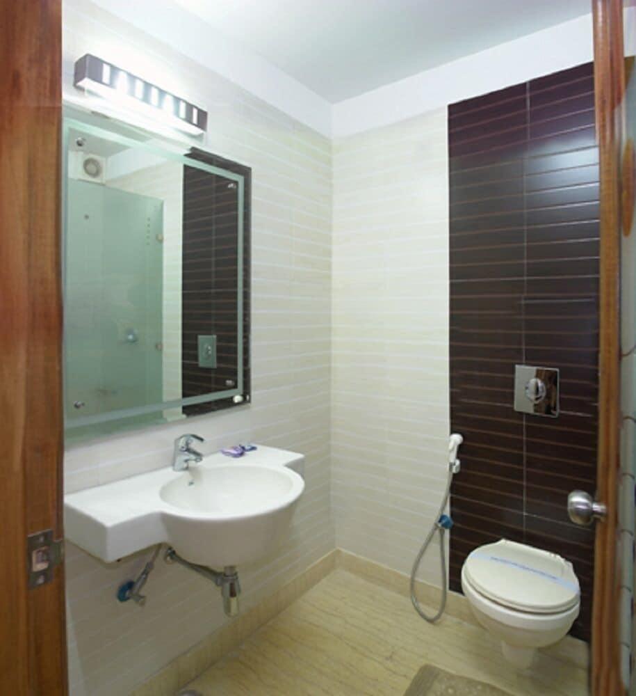 Hotel Apra Deluxe New Delhi Rum bild