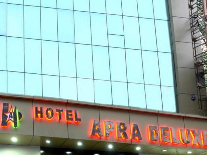 Hotel Apra Deluxe New Delhi Exteriör bild